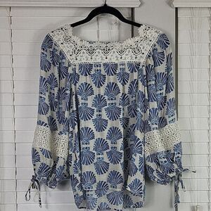 Zac & Rachel Blue and White Blouse with Lace‎ Detail. Size S